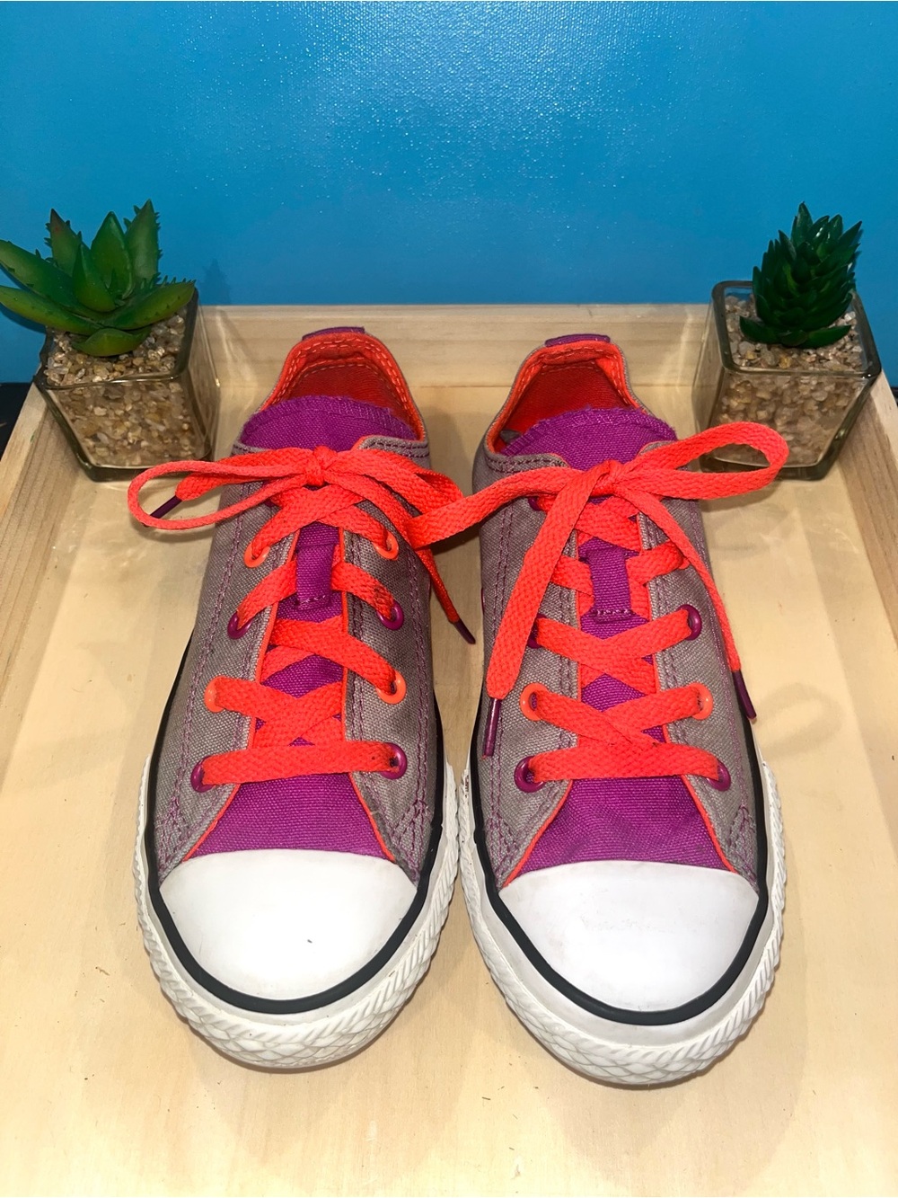 Converse Kids Size 1 Purple and Gray Sneakers with Bright Coral Lace